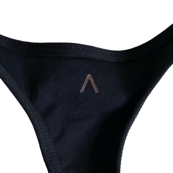 Lunair Australia Black Cross Front Athletic Padded Sports Bra Women’s Size Small - Picture 3 of 7